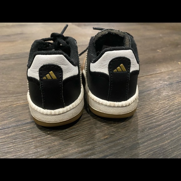 Adidas sneakers - Picture 3 of 4